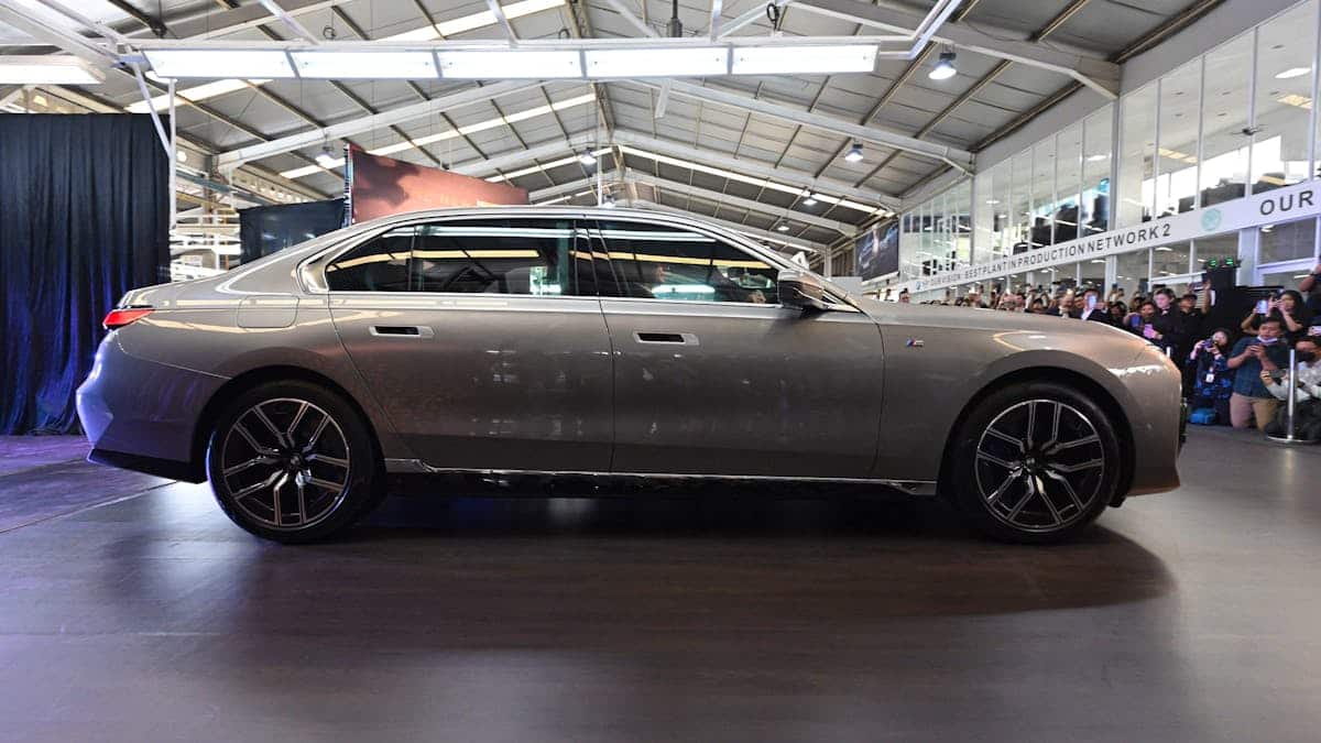 Volkswagen and Bosch work on autonomous driving for all