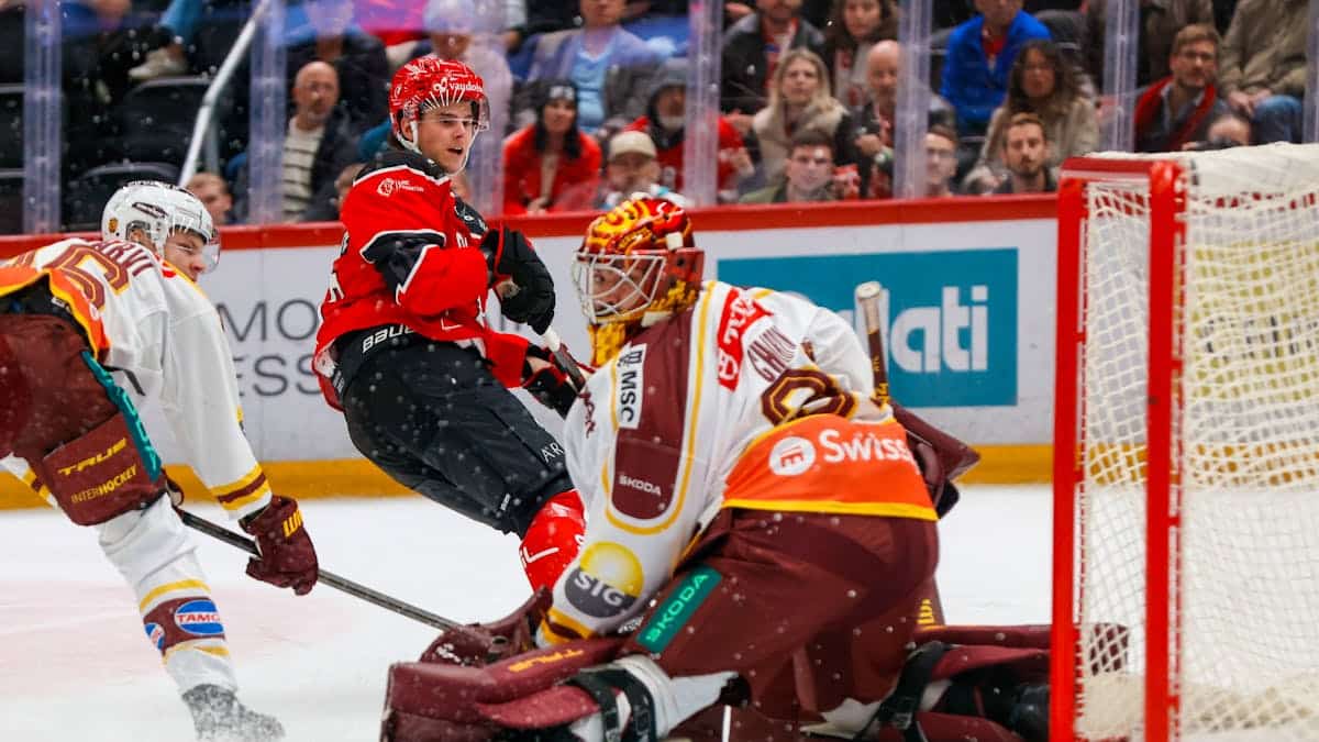 Lausanne HC passes 11 at Genève-Servette!