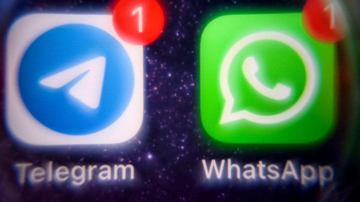 Russia restricts calls via WhatsApp and Telegram