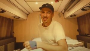 Pierre Garnier injured himself with a knife