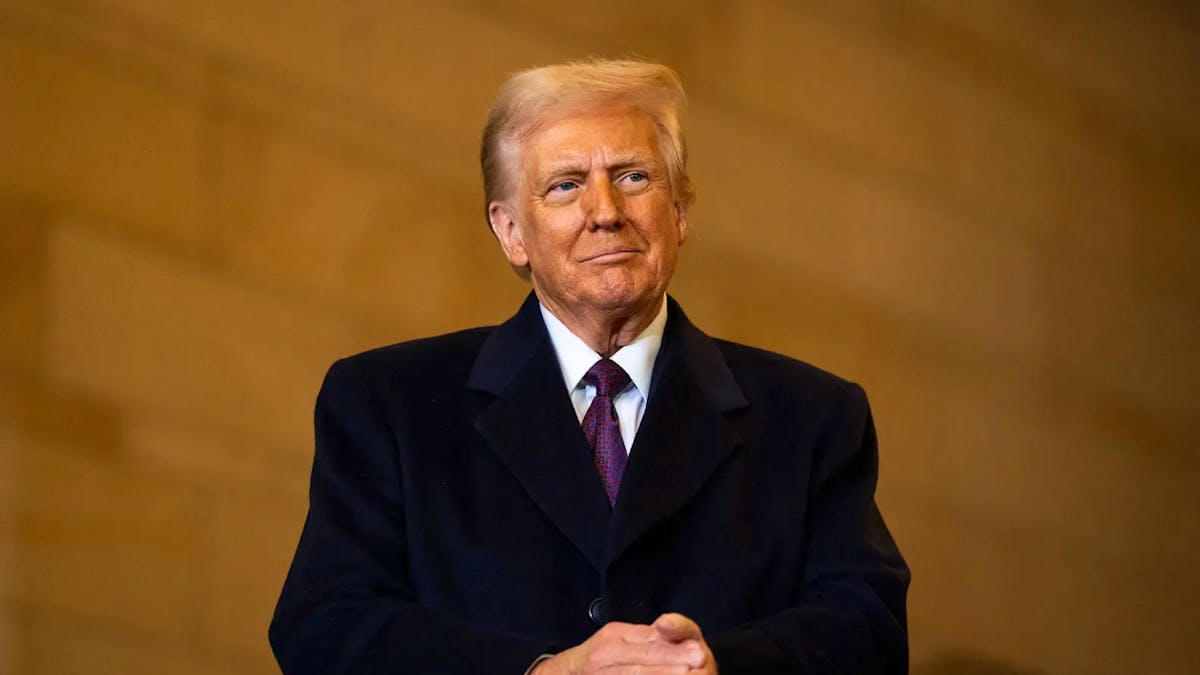 Trump demands $15 billion from “New York Times”