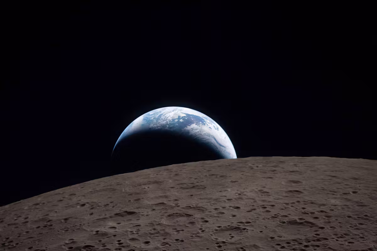 A sunset and a pot of Nutella for the Orion crew