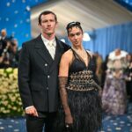 Yacht and paparazzi: everything is ready for Dua Lipa’s nuptials