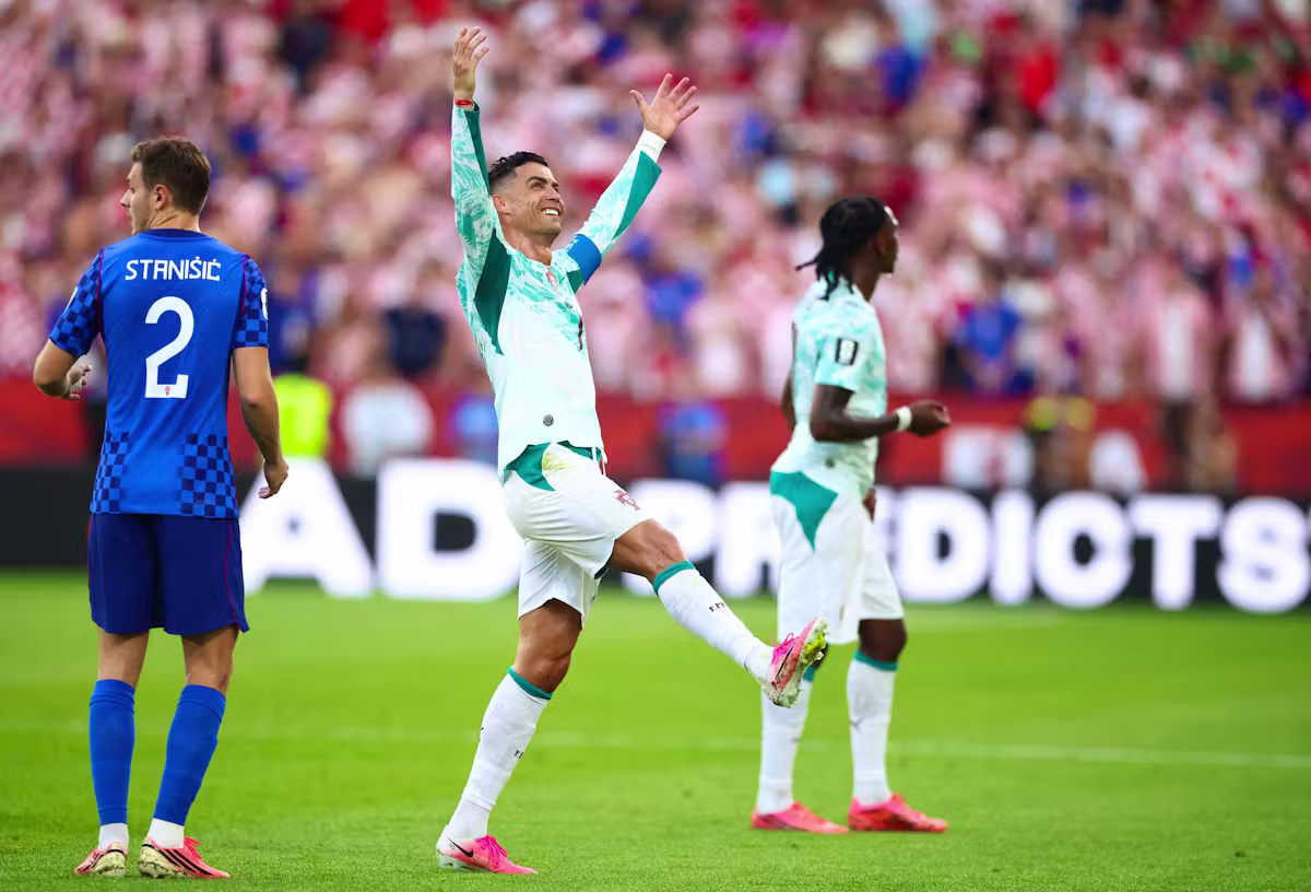 Portugal knocks out Croatia in the 94th minute