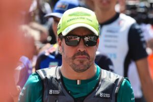 To stay at Aston Martin, Alonso wants $40 million