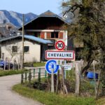 Does a pistol found in Lake Annecy relaunch the investigation?