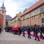 Final farewell to Harald V, the gathering after the scandals