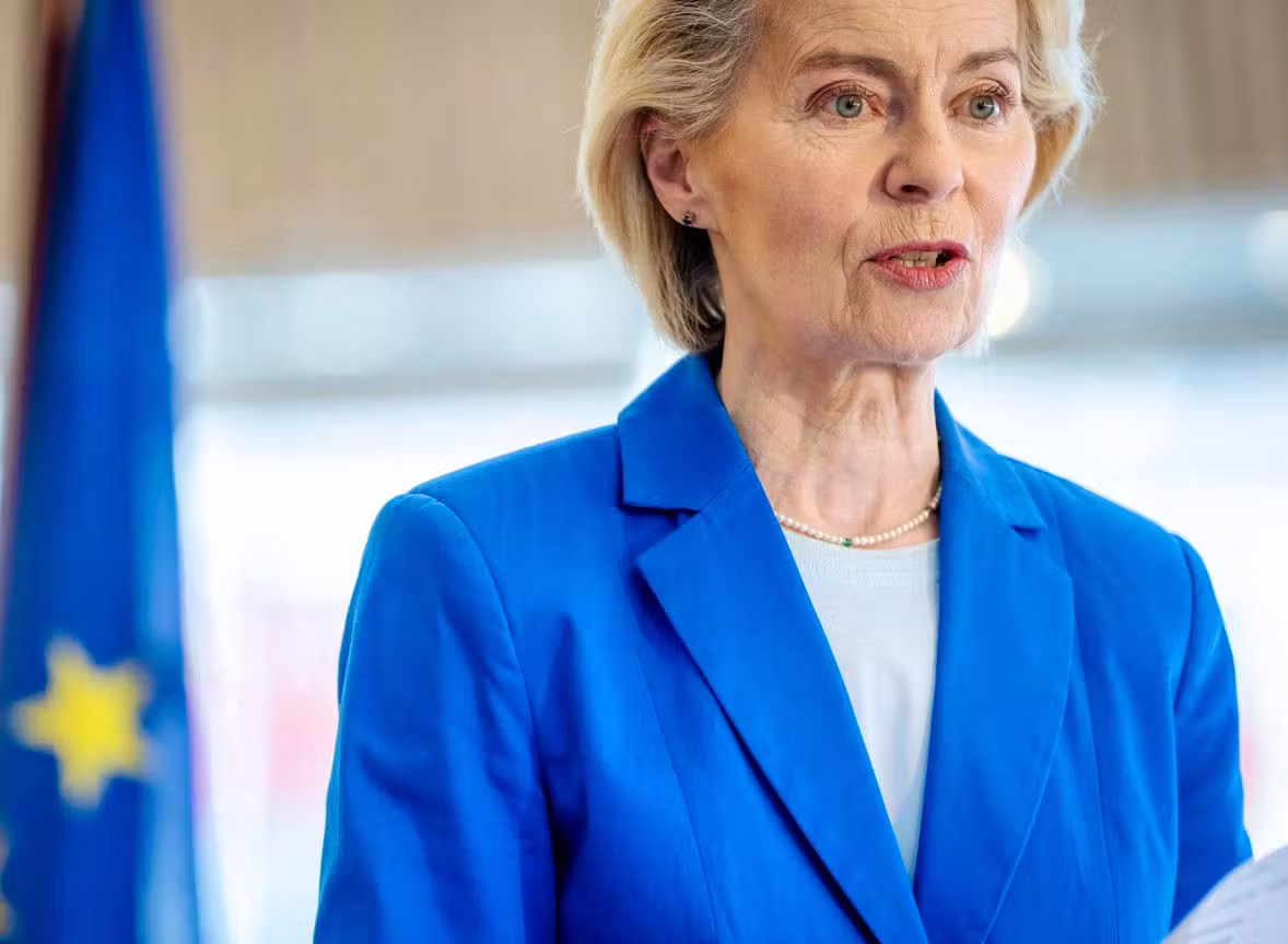 “No social networks before the age of 13,” says von der Leyen