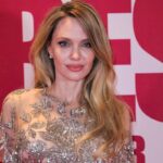 Angelina Jolie drops the price of her luxurious dream villa